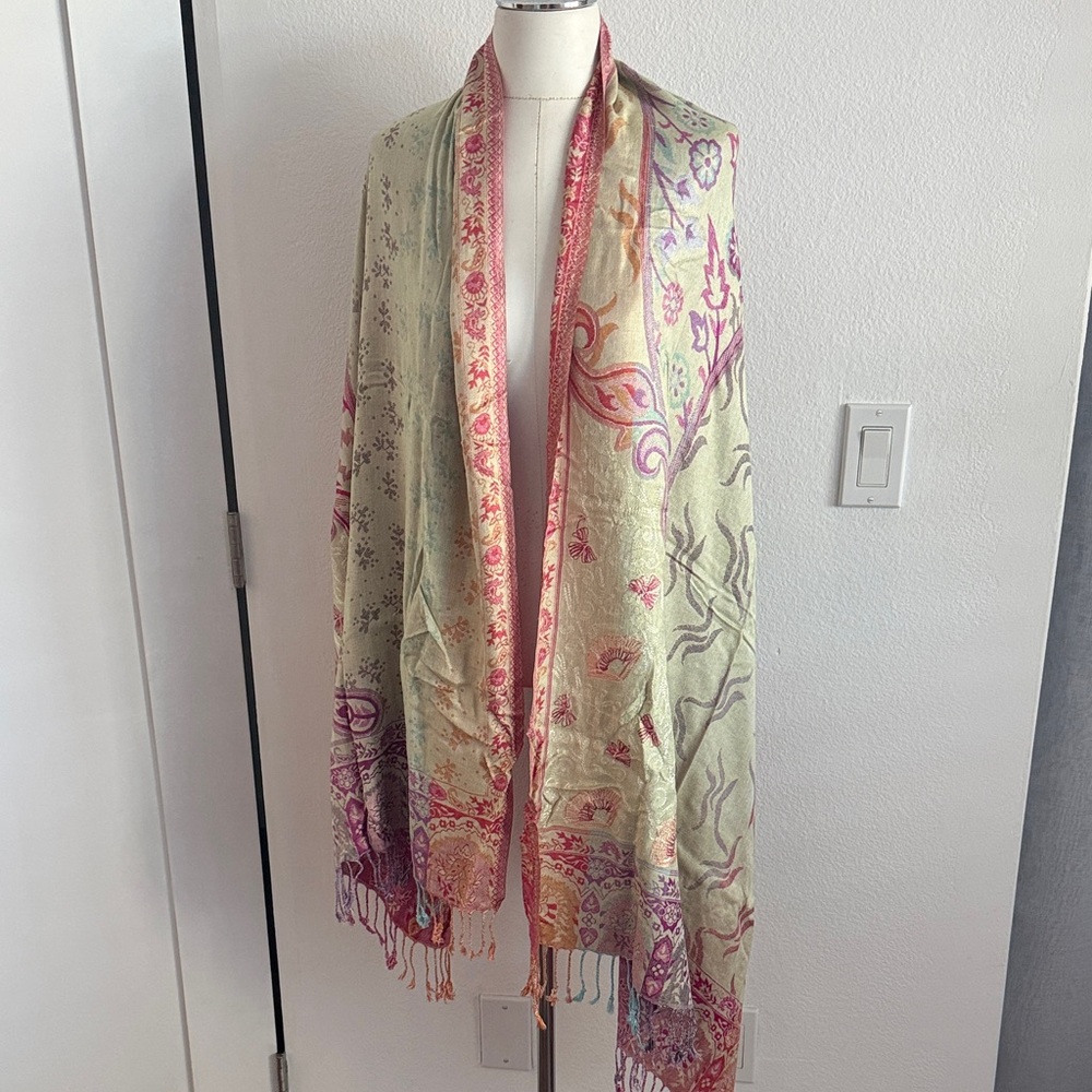Colorful Patterned Scarf - Picture 2 of 8